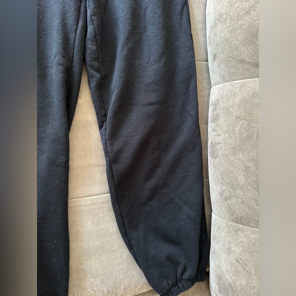 ALO Yoga Black Accolade Sweatpants - Size Small - Picture 5 of 11